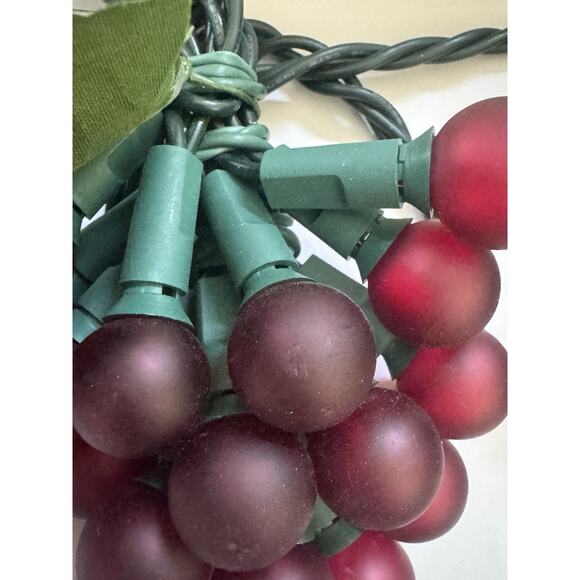 Vintage Set of RED GRAPE CLUSTER LIGHTS 6 Clusters On String Indoor/Outdoor NEW - Picture 5 of 9